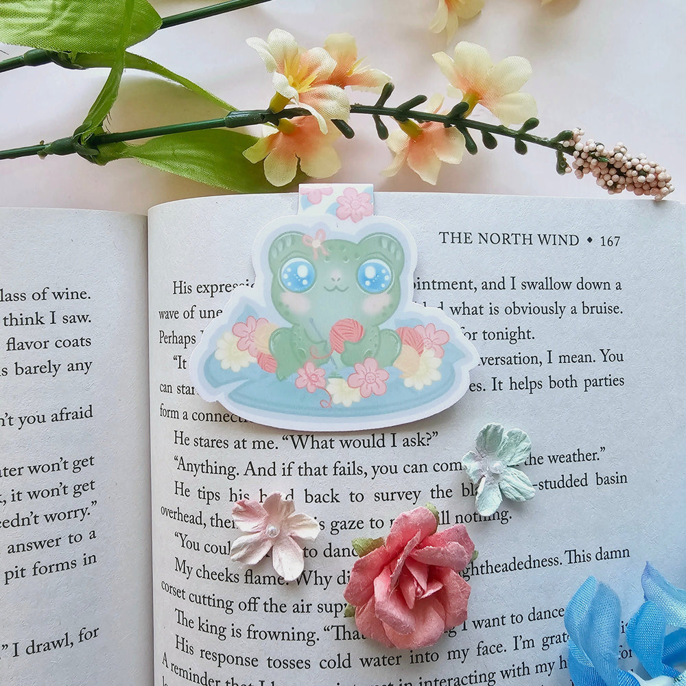 Croshet Froggy Magnetic Bookmark