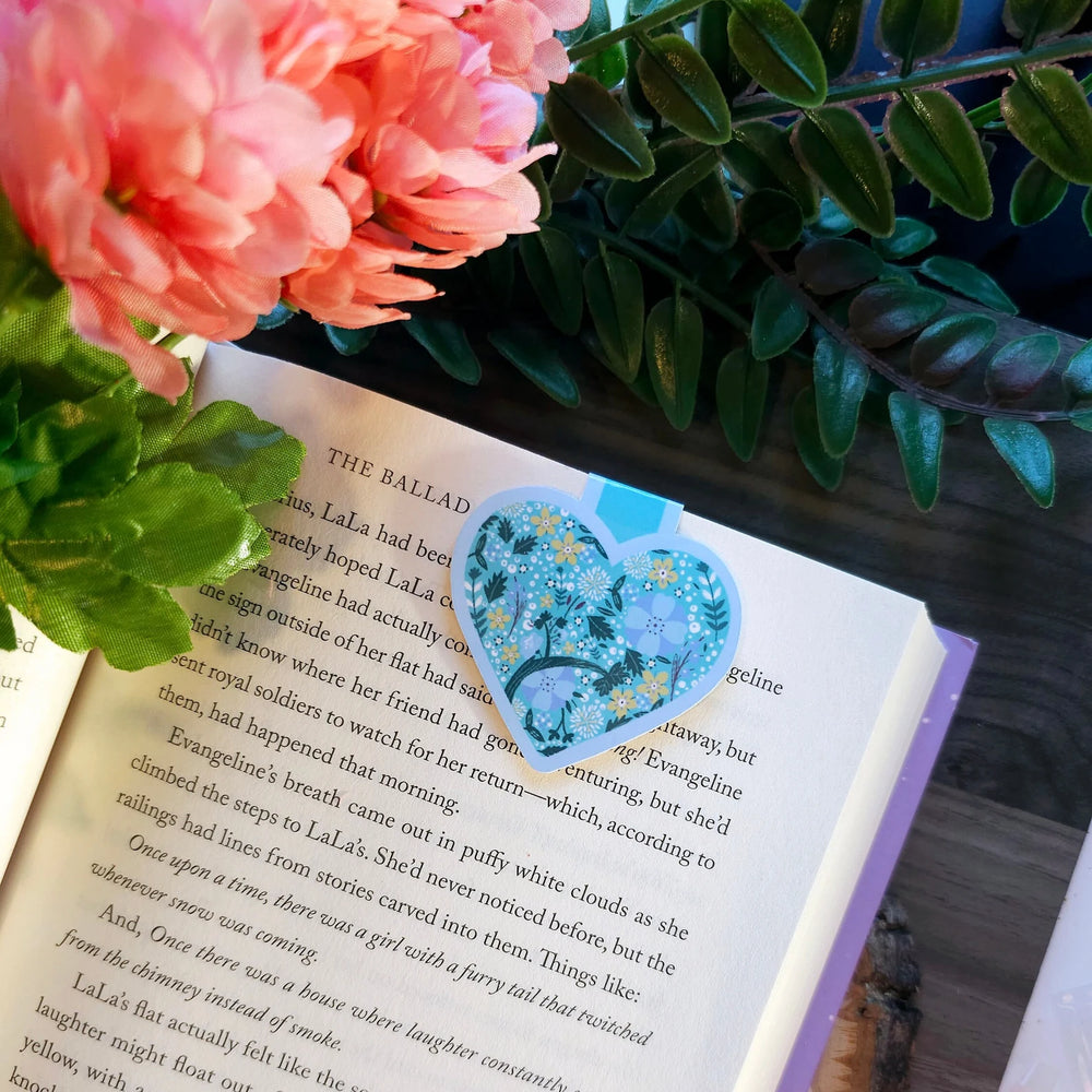 
                      
                        Heart Flower magnetic Bookmark
                      
                    